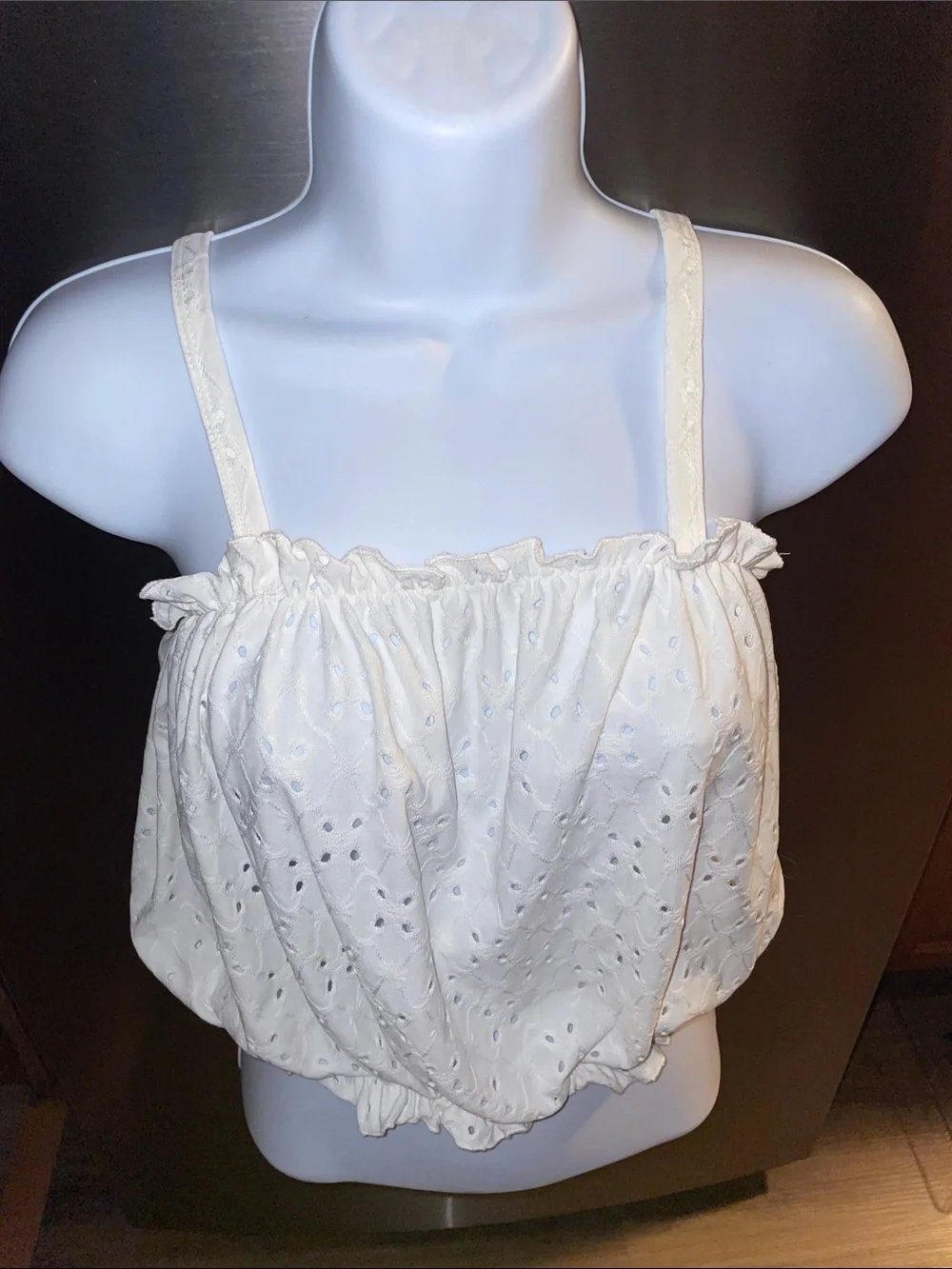 White Eyelet Ruffle Cropped Tank - Picture 8 of 10